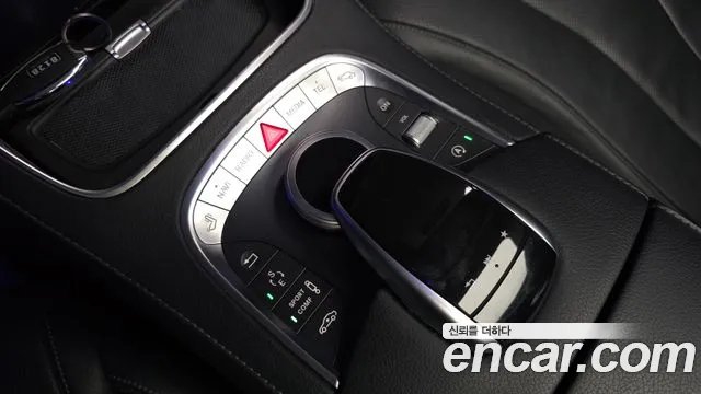 Mercedes-Benz S-Class 2017 thumb 10