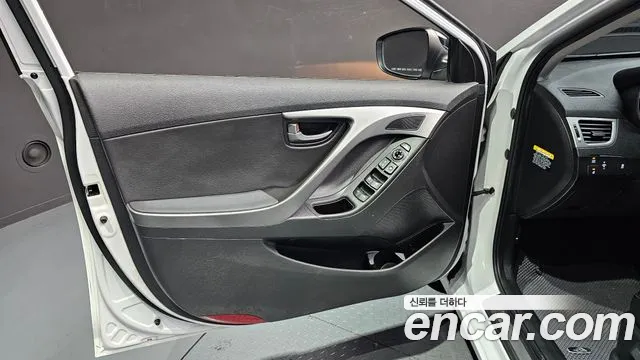 Hyundai Elantra 2014 thumb 9