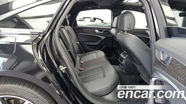 Audi A6 2021 thumb 3