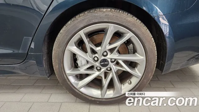 Genesis G70 2023 thumb 11