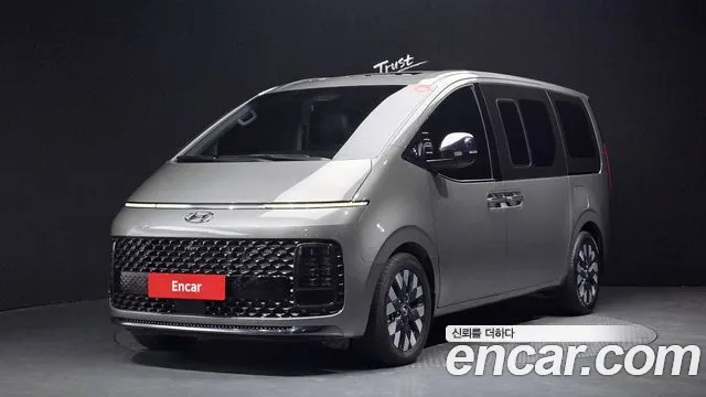 Hyundai Staria 2023 thumb 8
