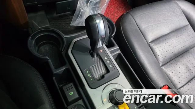 Land Rover Discovery 2008 thumb 5