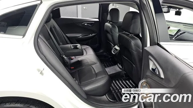 Chevrolet Malibu 2017 thumb 3