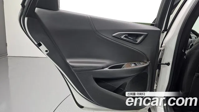 Chevrolet Malibu 2017 thumb 4