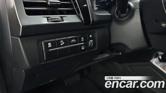 KGM Rexton 2022 thumb 12