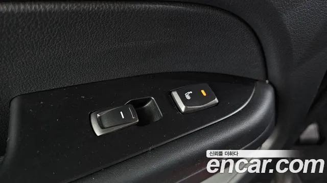 KGM Rexton 2022 thumb 8