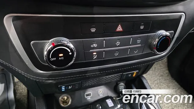 KGM Rexton 2019 thumb 5