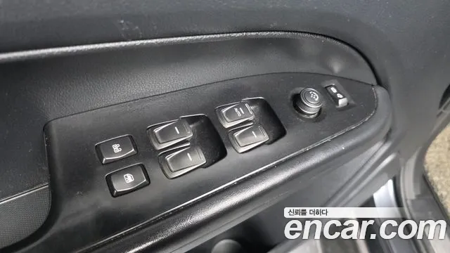 KGM Rexton 2019 thumb 6