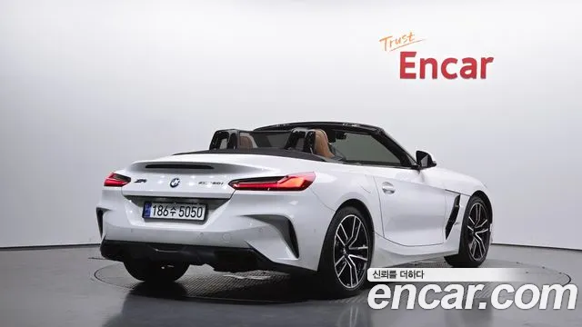 BMW Z4 2020 thumb 6