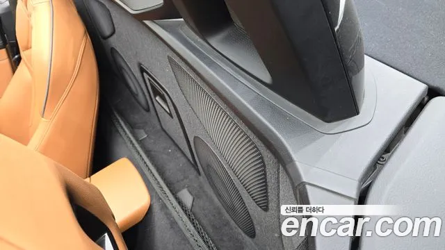BMW Z4 2020 thumb 8