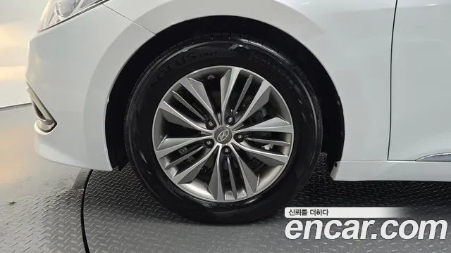 Hyundai Grandeur 2015 thumb 9