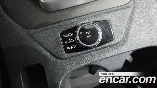 KGM Rexton 2019 thumb 3