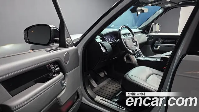 Land Rover Range Rover 2019 thumb 4