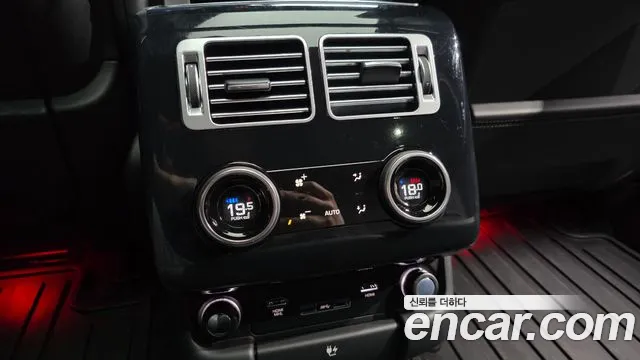 Land Rover Range Rover 2019 thumb 12