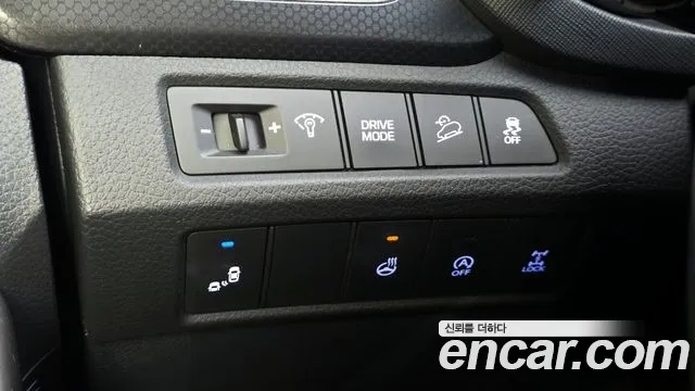 Hyundai Santafe 2017 thumb 4