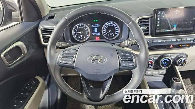 Hyundai Venue 2022 thumb 2
