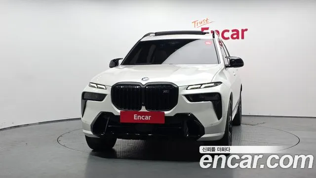 BMW X7 2024 thumb 4