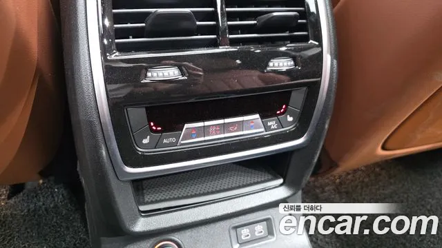 BMW X7 2024 thumb 2