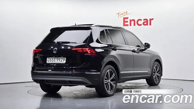Volkswagen Tiguan 2019 thumb 12