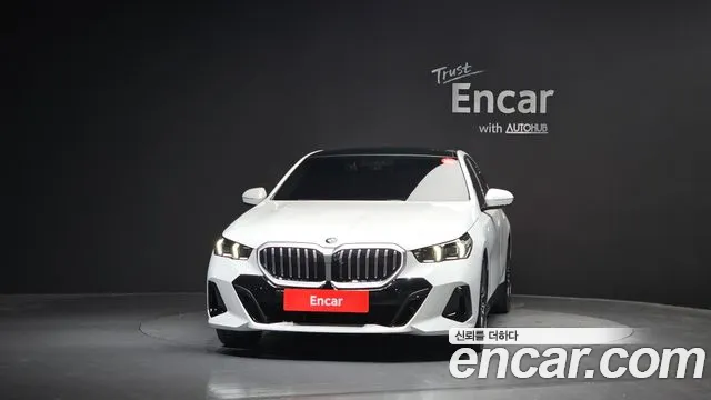 BMW 5 серии 2023 thumb 5