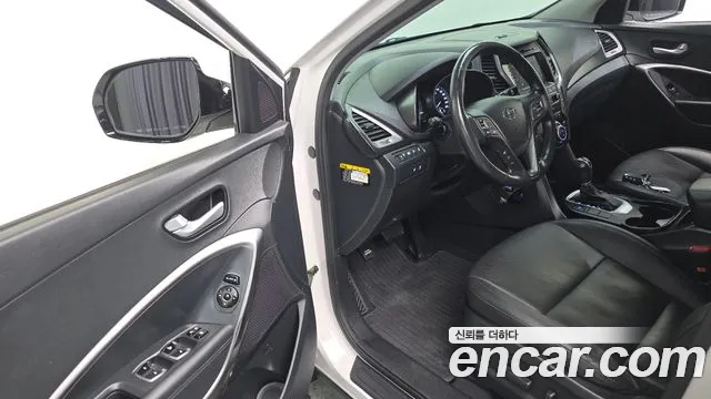 Hyundai Santafe 2015 thumb 3