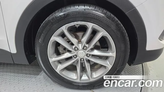 Hyundai Santafe 2015 thumb 5