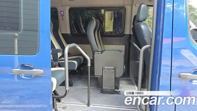 Hyundai Solati 2018 thumb 11