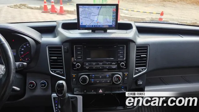 Hyundai Solati 2018 thumb 9