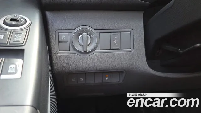 Hyundai Solati 2018 thumb 10