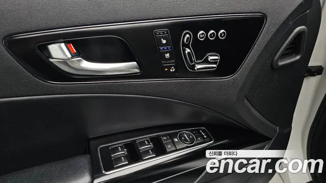 Kia K9 2012 thumb 5
