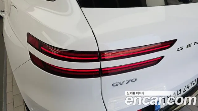 Genesis GV70 2021 thumb 8