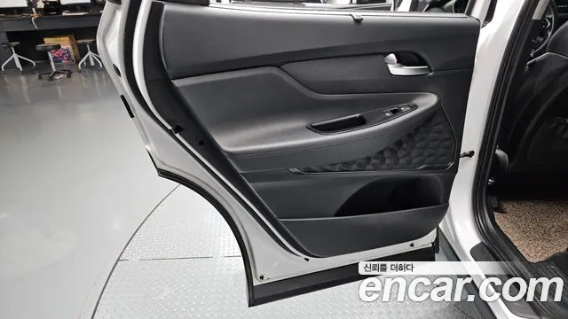 Hyundai Santa Fe 2021 thumb 6