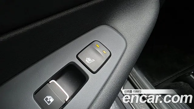 Hyundai Santa Fe 2022 thumb 2