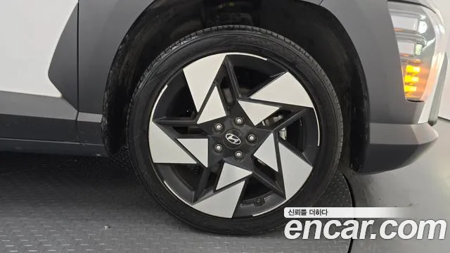 Hyundai Kona 2023 thumb 5