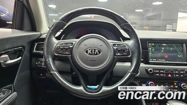 Kia Niro 2017 thumb 2