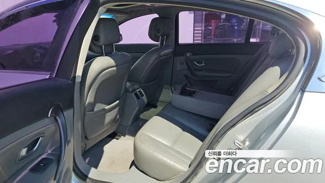 Renault SM5 2010 thumb 11