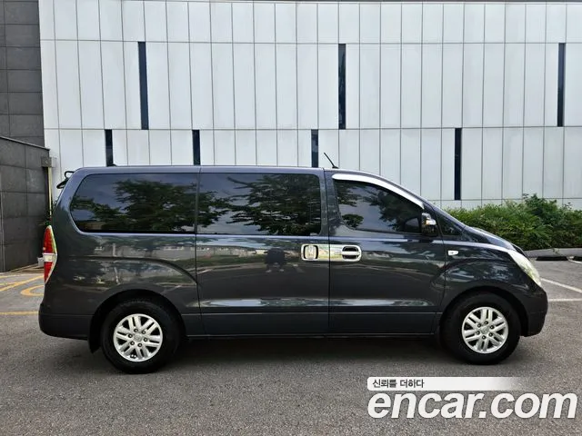 Hyundai Staria 2015 thumb 11