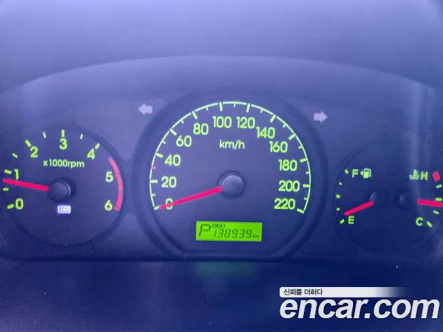Hyundai Staria 2015 thumb 6