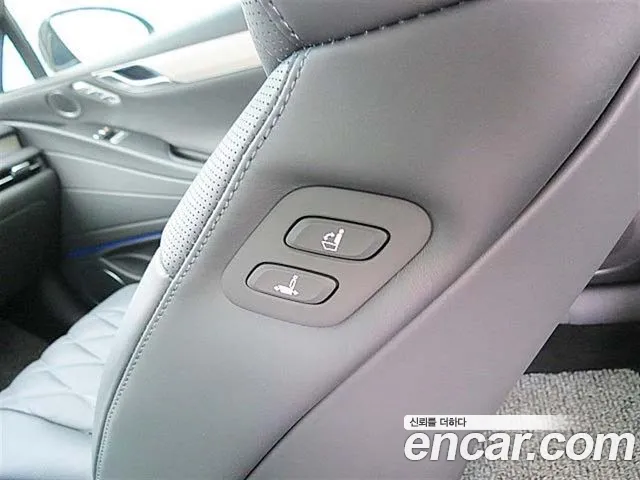 Genesis G80 2025 thumb 12