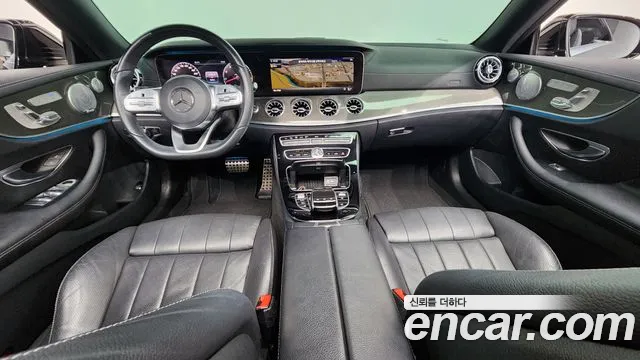 Mercedes-Benz E-Class 2019 thumb 12