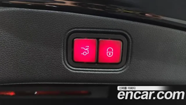 Mercedes-Benz E-Class 2019 thumb 7