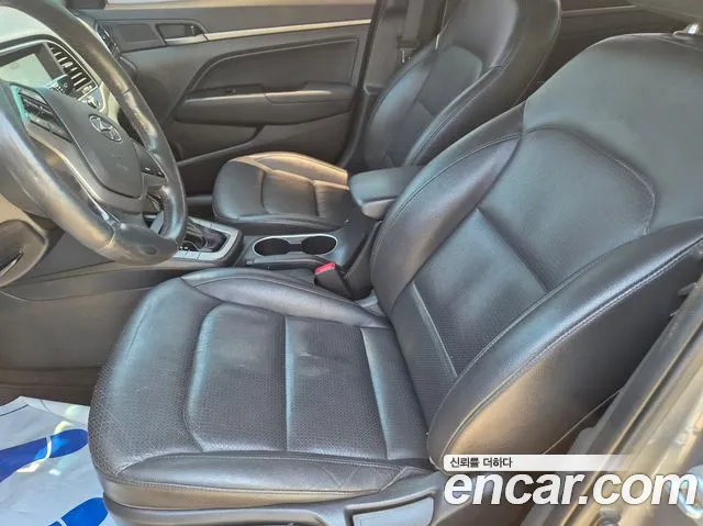 Hyundai Avante 2016 thumb 6