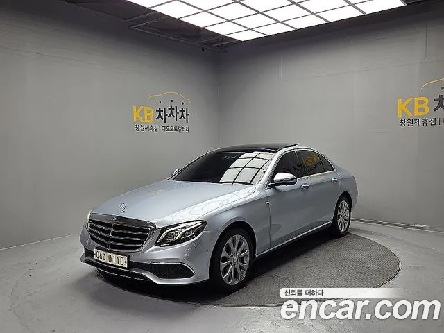 Mercedes-Benz E-Class 2016 thumb 2