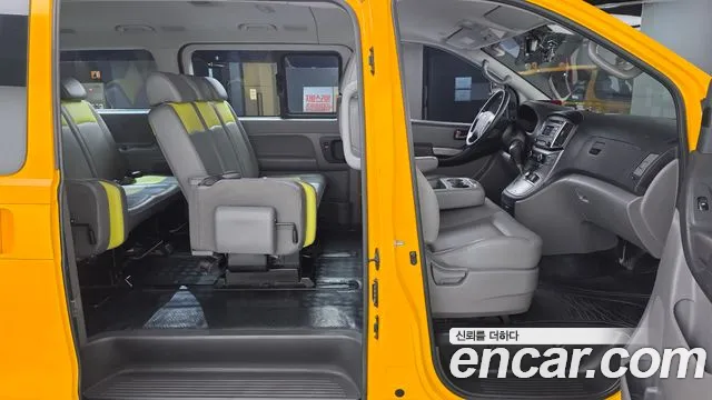 Hyundai Staria 2016 thumb 7