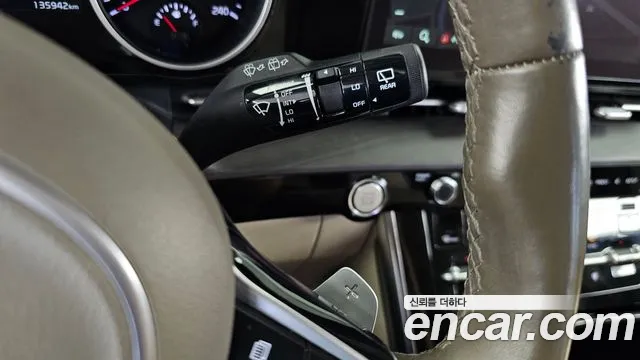 Kia Carnival 2021 thumb 4