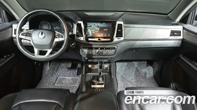 KGM Rexton 2018 thumb 8