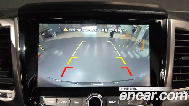 KGM Rexton 2018 thumb 12