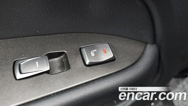 KGM Rexton 2018 thumb 3