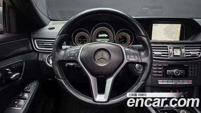 Mercedes-Benz E-Class 2014 thumb 9