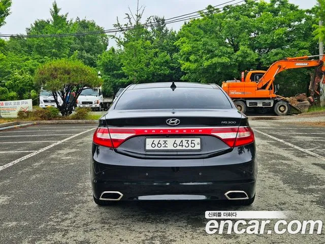 Hyundai Grandeur 2015 thumb 10